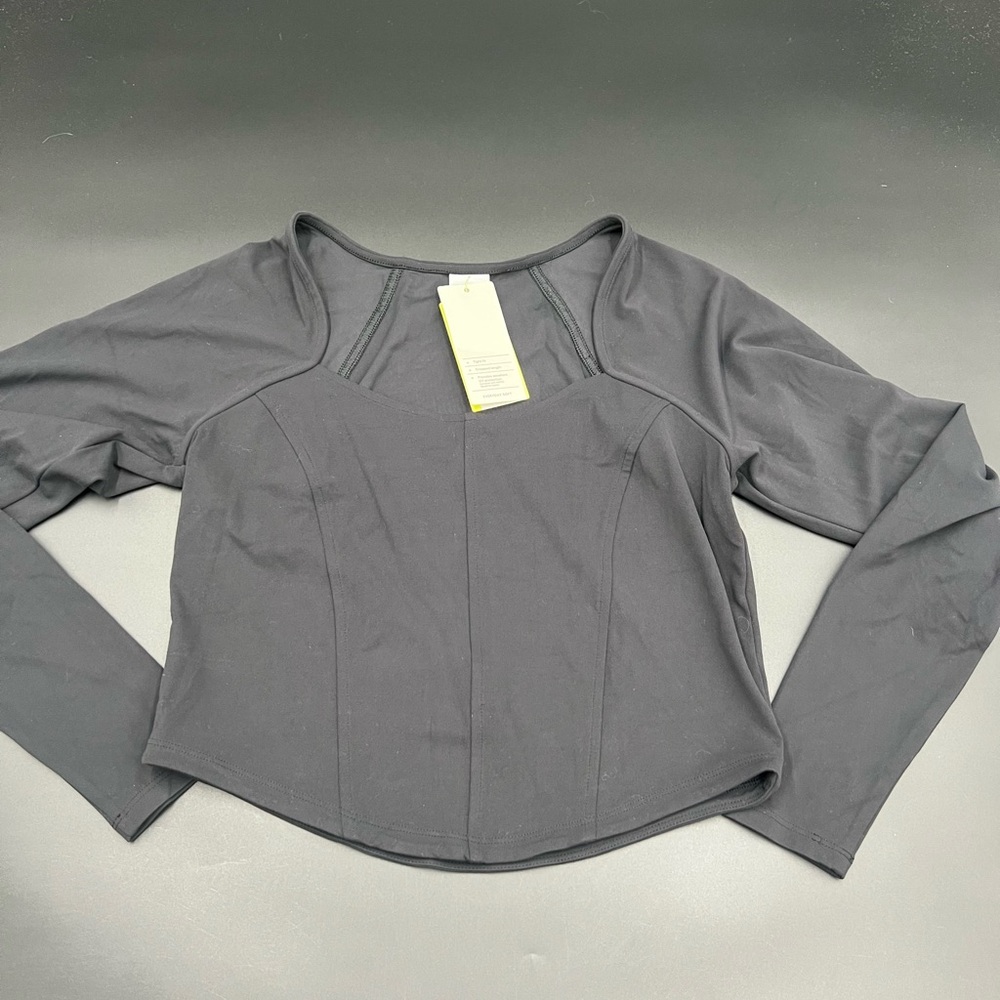 All in motion black cropped Square neck shirt. SZ M.  Long sleeve,‎ tight fit.